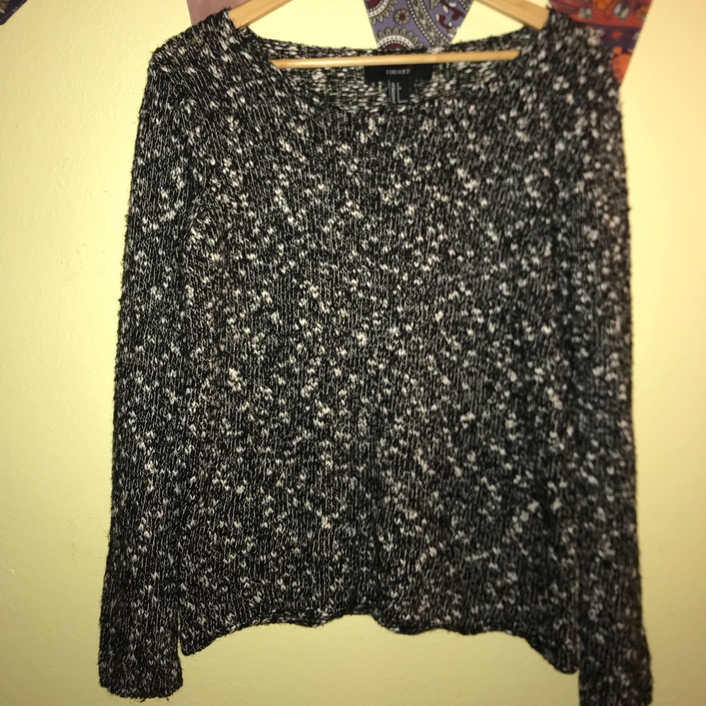 B&W F21 Sweater🥰🥰